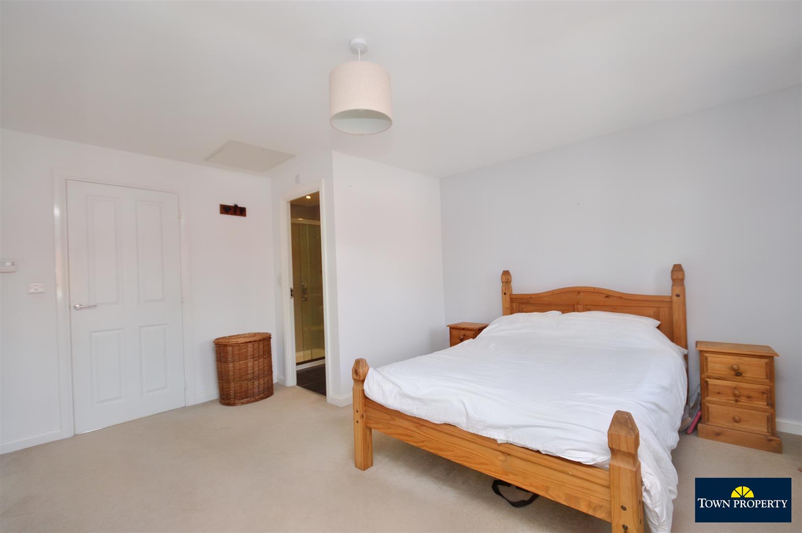 Property Details for Weavers Close Eastbourne East Sussex BN21 2BH